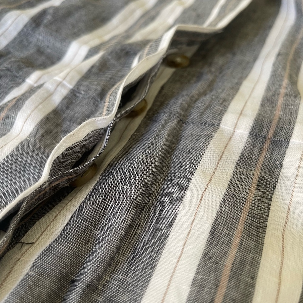 Banana Republic Gray and White Wrap Romper - Picture 4 of 7